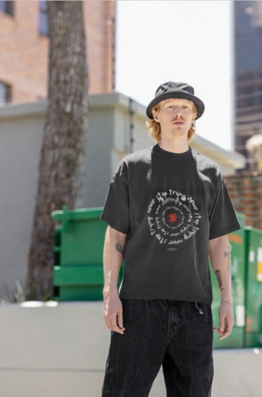 BLACK ILLUSTRATVE OVER-TEES